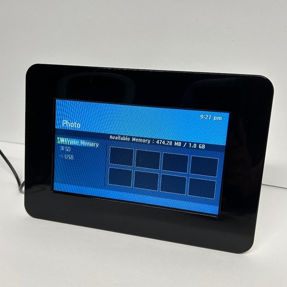 Samsung Digital Picture frame Black Model: SPF-71ES - Picture 2 of 11